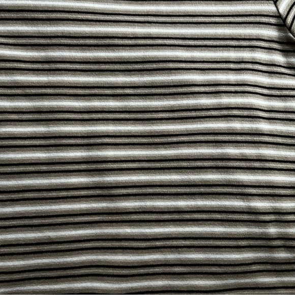 Hastings & Smith Striped Short Sleeve Top Size Small Petite - Picture 6 of 12